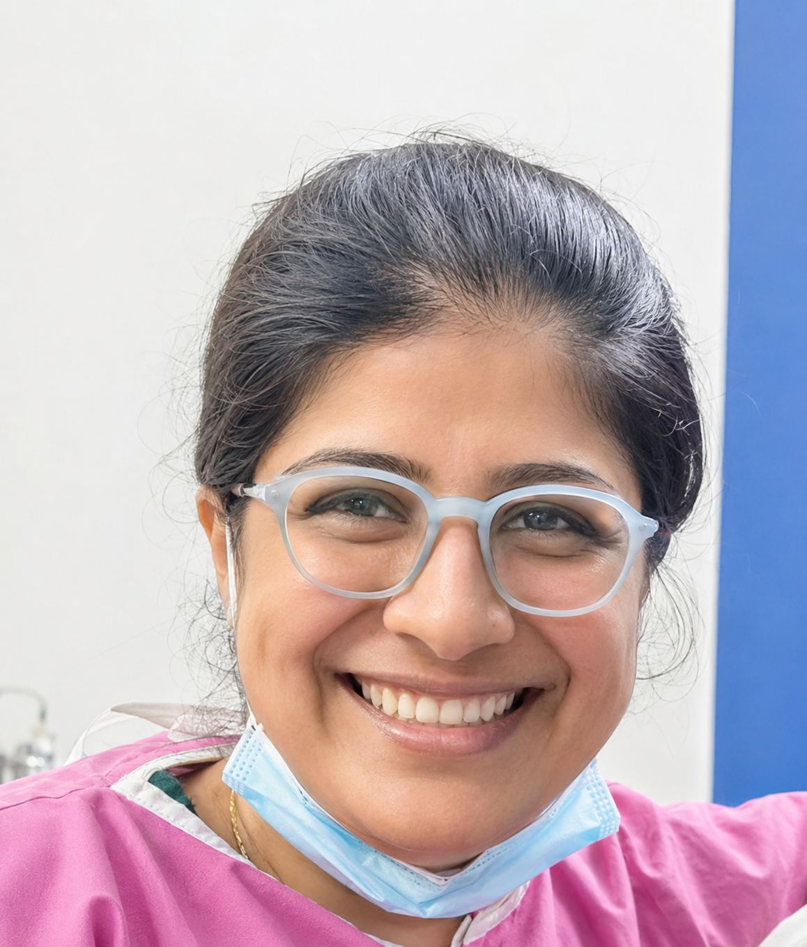Dr. Neha Otwani at Gayatri Dental Clinic