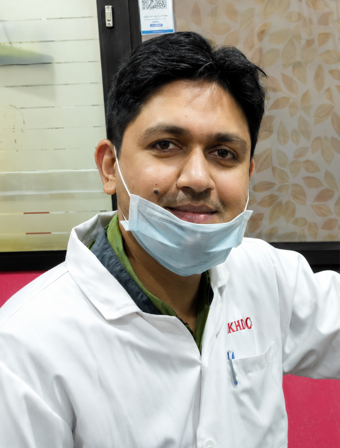 Dr. Viquar Shaikh at Maheen Dental Clinic
